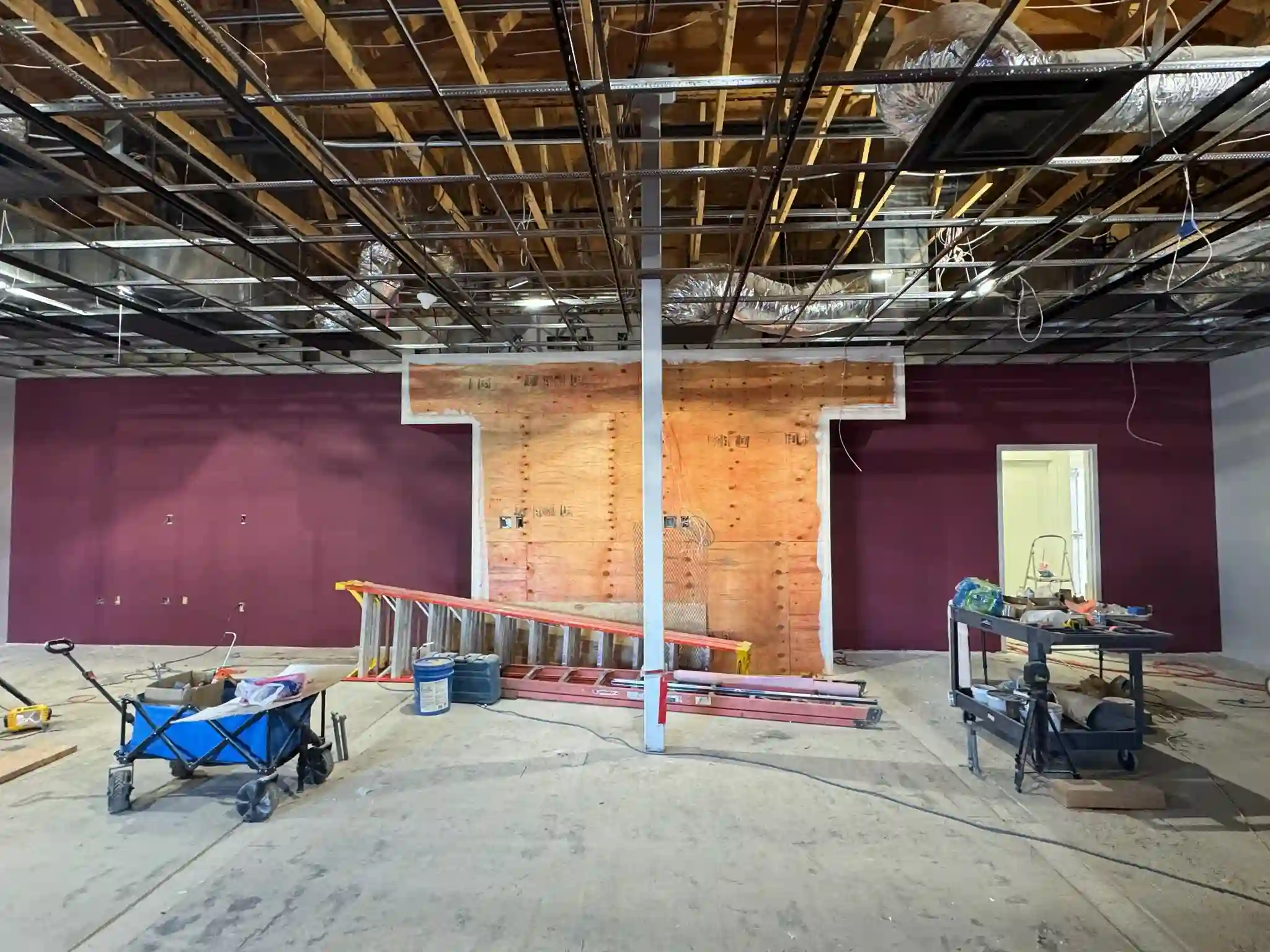 Wallpaper removal service